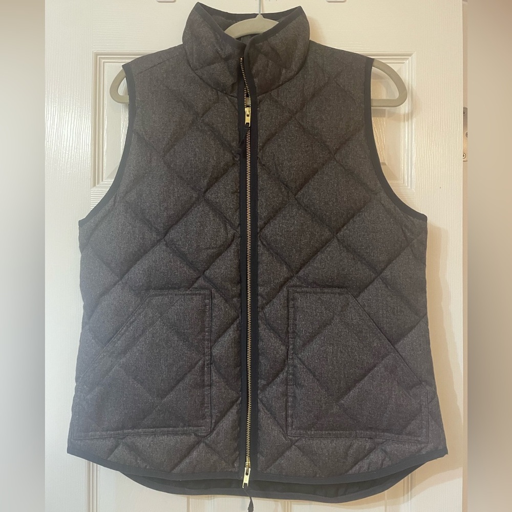 J. Crew Women’s Quilted Down Vest M